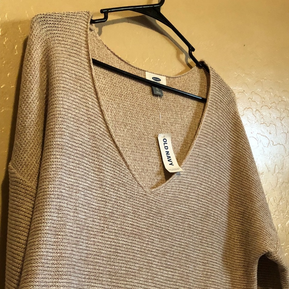 Sweater - Picture 5 of 5